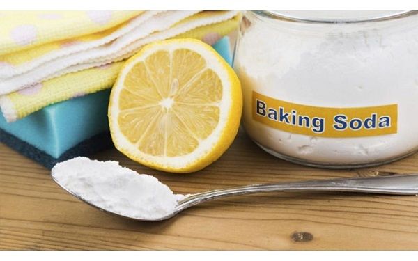 Vệ sinh máy hút mùi bằng baking soda sạch bong như mới-1