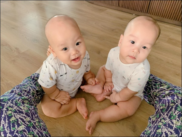 Sợ hai nhóc tỳ quá bụ bẫm, vợ tiếp viên hàng không của MC Thành Trung quyết dùng biện pháp này&nbsp;để con giảm cân!-7