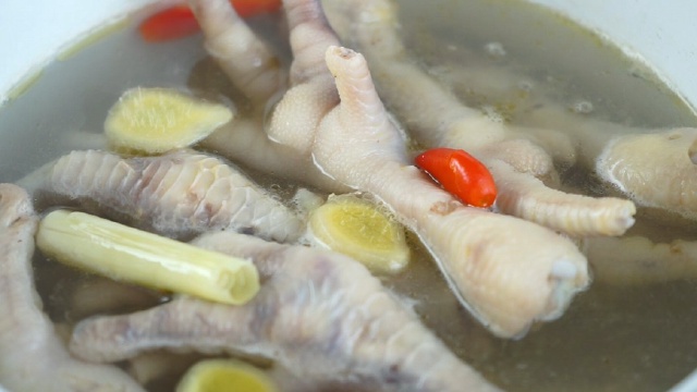 Cách làm chân gà sốt thái vừa đơn giản, vừa thơm ngon khó cưỡng-1