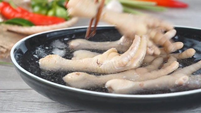 Cách làm chân gà sốt thái vừa đơn giản, vừa thơm ngon khó cưỡng-2