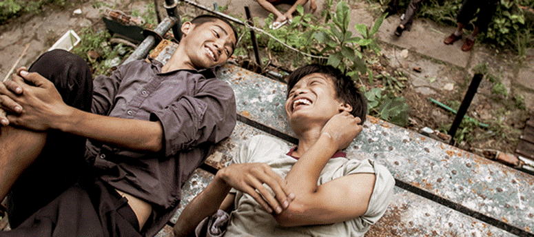 RÒM: Lời cảnh tỉnh về một xã hội bại hoại do số đề”, nơi trẻ con cùng quẫn bởi khát vọng đổi đời của người lớn-4