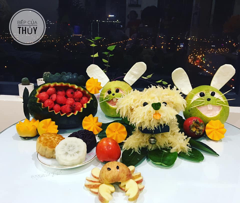 Những mâm cỗ trông trăng đẹp mắt và sáng tạo khiến trẻ em mê tít, người lớn nhìn thôi cũng phấn chấn vui lây-1