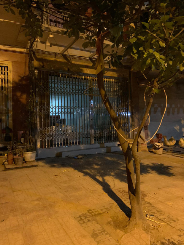 Chủ thầu xây dựng bị ròng rọc thang máy thắt trúng cổ, tử vong tại chỗ-1