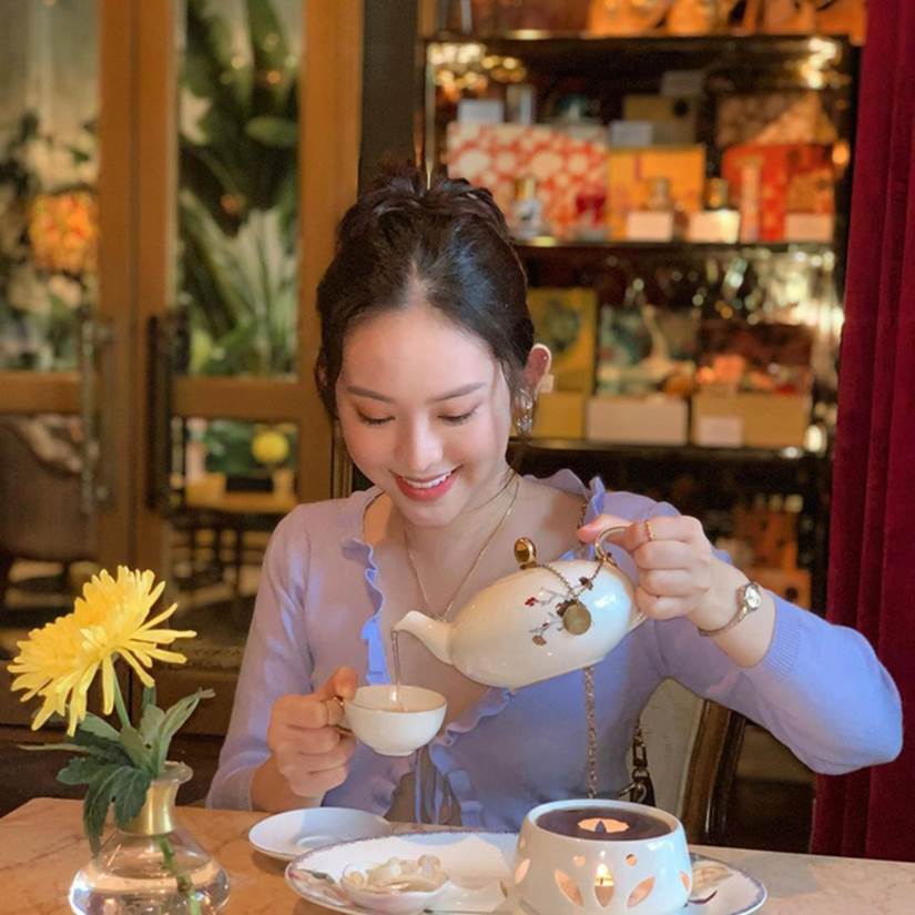 Thuý Vi nhạt nhoà khi đọ sắc với hội bạn, dân tình tiếc nuối thần thái đỉnh cao thời mới phẫu thuật thẩm mỹ-3