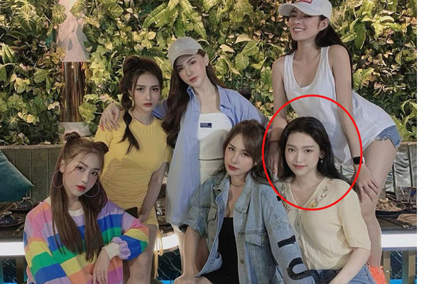 Hot girl Thúy Vi đăng ảnh nằm viện khiến fan lo lắng-8