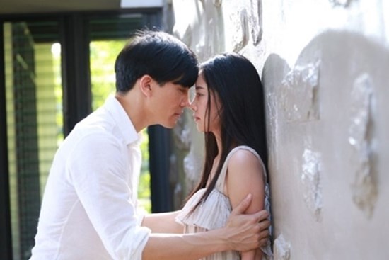 Cương quyết làm mẹ đơn thân dù bạn trai lâu năm cầu hôn bằng căn hộ 3 tỷ, câu trả lời của cô khiến người đàn ông tự tin phải 