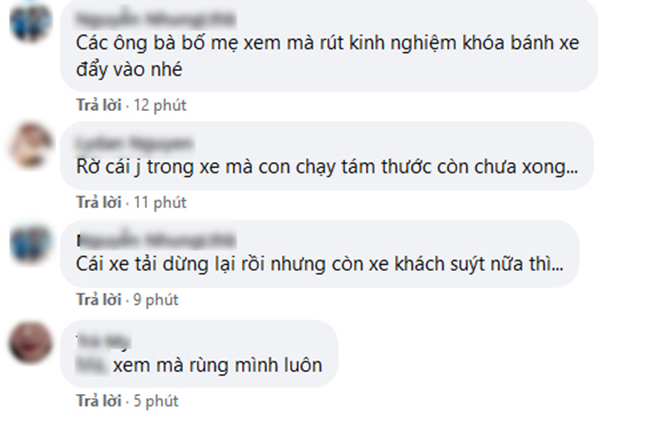 Mẹ mải mê với đồ đạc trong ô tô, để mặc” xe nôi trôi không điểm dừng khiến con nhỏ suýt bị xe tông-4