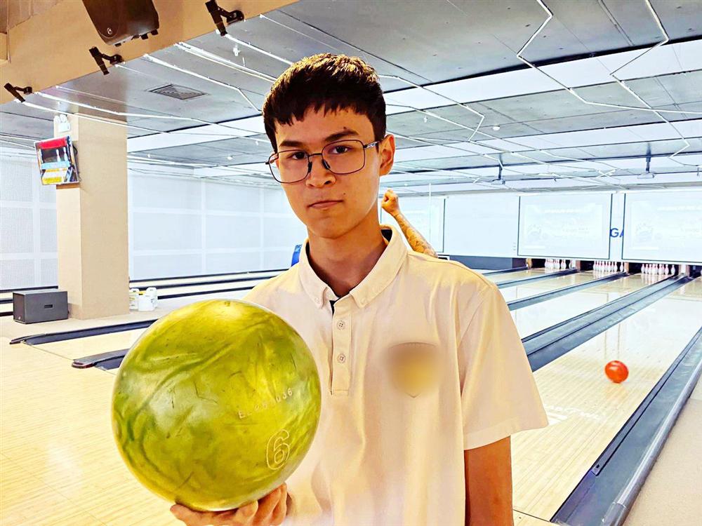 Vợ cũ Huy Khánh: Con chị tiền học 1 tỷ/năm, nuôi ăn mỗi bữa tôm hùm, cá hồi, bò Wagyu-9