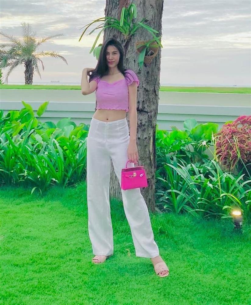 Ở tuổi 35, Thủy Tiên ở nhà 22 tỉ, chi tiêu sương sương 200 triệu/tháng-14