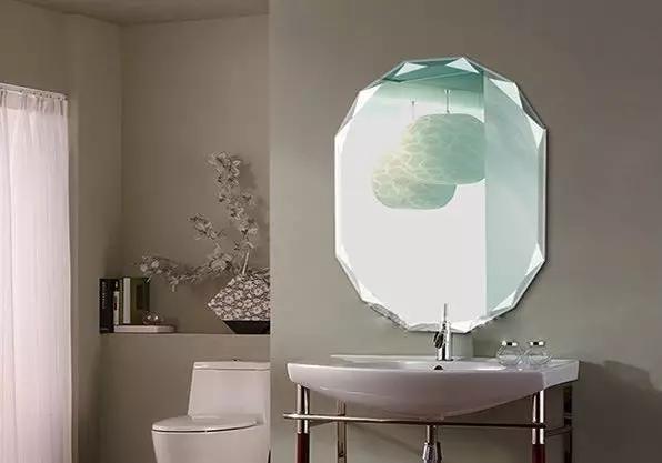 Gương phòng tắm không chỉ là vật dụng hữu ích mà còn là trang trí đẹp mắt cho không gian này. Những mẫu gương thanh lịch và hiện đại sẽ khiến bạn đắm chìm trong sự sang trọng và tinh tế. Hãy xem hình ảnh để cảm nhận vẻ đẹp này!