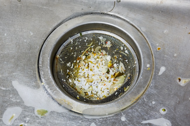 Muốn bồn rửa bát trong bếp không bị tắc thì đừng đổ 5 thứ này vào bên trong, nếu không sẽ rất khó xử lý-2