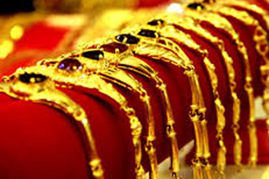 Giá vàng hôm nay 2/10: Vàng tăng vọt, USD giảm nhanh