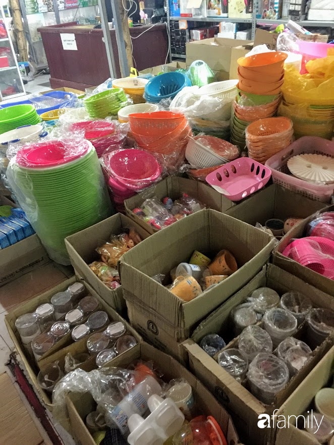 Thủ phủ hàng xách tay: Mua gì có đó, giá rẻ chỉ bằng 1/2 hàng nhập khẩu chính ngạch-12