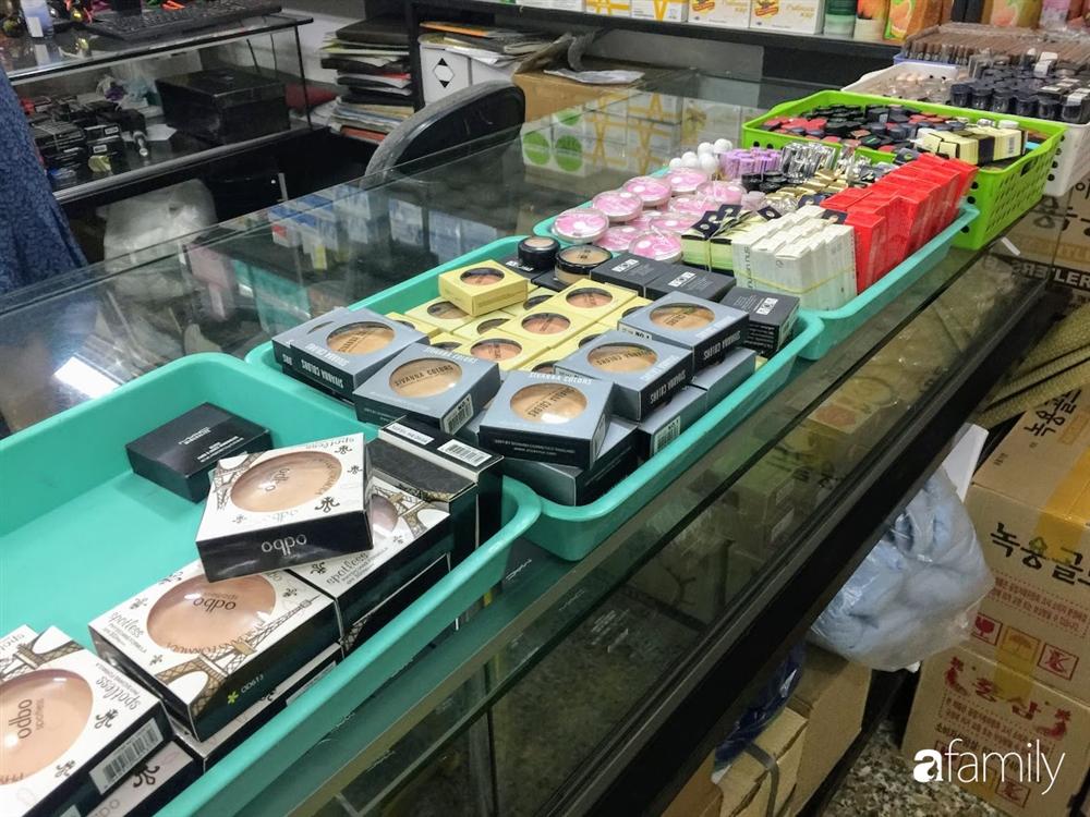 Thủ phủ hàng xách tay: Mua gì có đó, giá rẻ chỉ bằng 1/2 hàng nhập khẩu chính ngạch-9