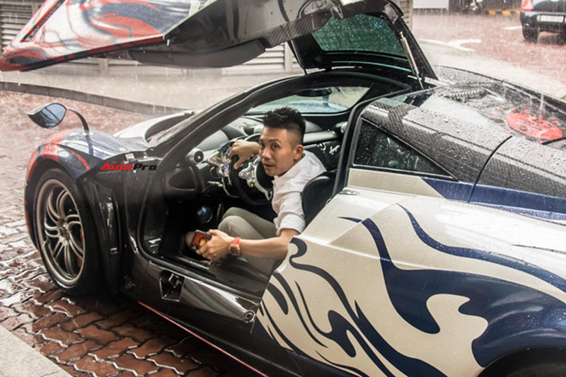 Lái siêu xe chục tỷ đi... nhặt ve chai, đại gia Minh Nhựa gây chú ý trên phố đi bộ, người khen ngợi hết lời người chê làm màu không đáng hoan hô?-5