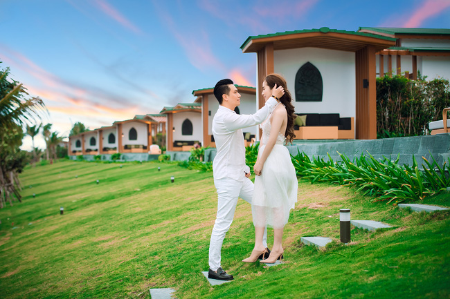 Sau nhiều đồn đoán, Việt Anh và Quỳnh Nga đã chính thức công khai tình tứ bên nhau-4