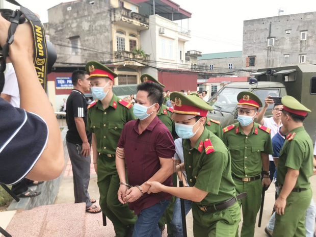 Chủ quán Nhắng nướng bị tuyên phạt 12 tháng tù giam: Bị cáo xin lỗi chị Hiền và toàn thể cộng đồng mạng-9