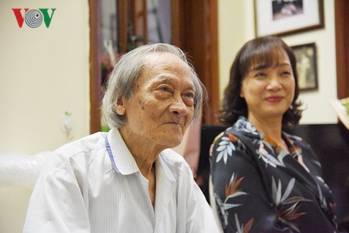 NSND Lê Khanh lần đầu nói tới chuyện bố ruột 84 tuổi đang có bạn gái bằng thái độ gây bất ngờ-2