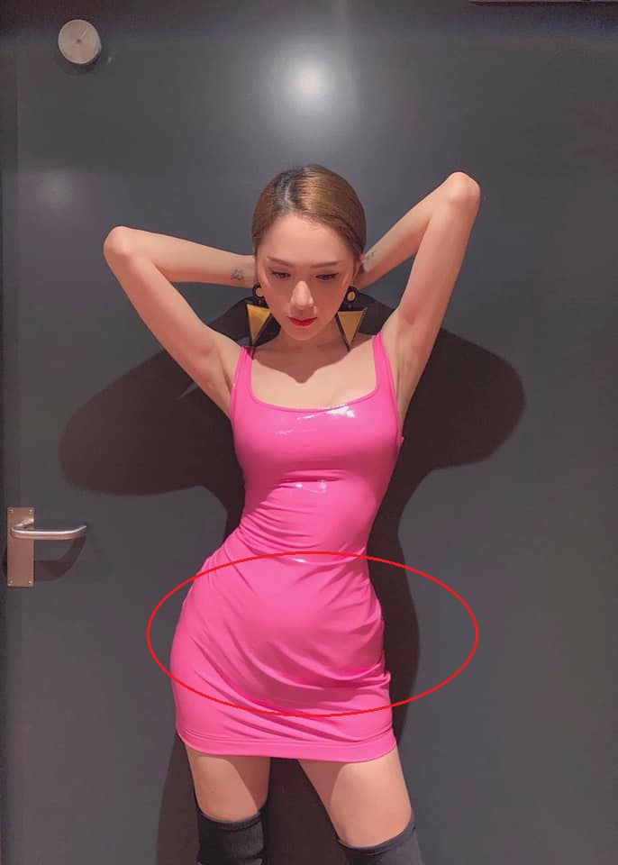 Ngọc Trinh lộ nhược điểm mà hội chị em đều sợ khi diện đồ ôm sát: Thực tế nhiều người đẹp Vbiz cũng khóc thét với kiểu đầm phơi bụng này-4