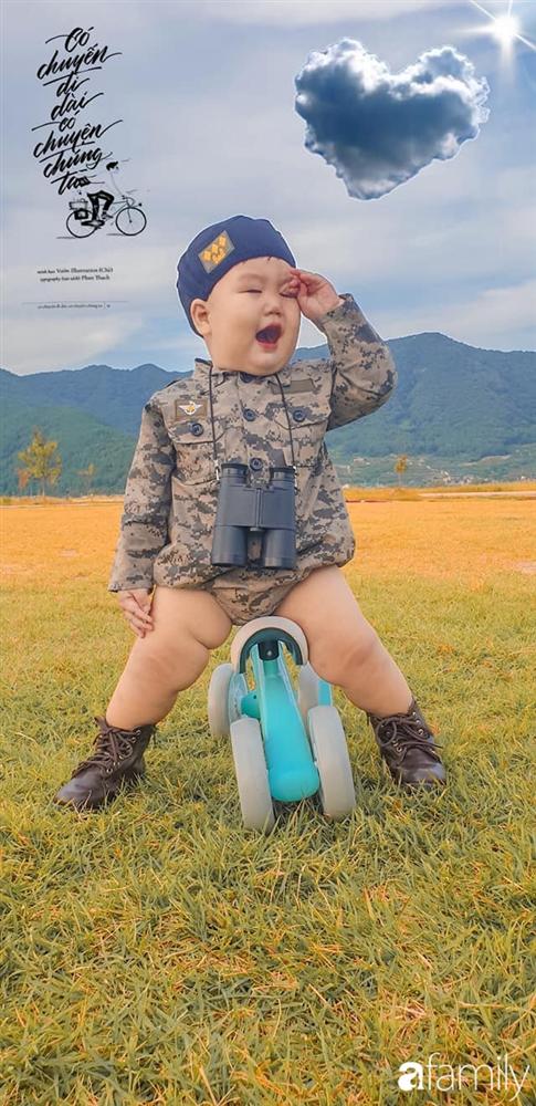 Bé 1 tuổi nhập vai tiểu đại úy cực đáng yêu, nhưng xem ảnh ai cũng cười ngặt nghẽo vì chưa thấy đại úy nào lại mập thế-4