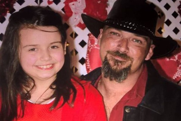 Bé gái 12 tuổi đột ngột qua đời vì bị chấy cắn, cảnh sát bắt giữ bố mẹ đẻ và phát hiện việc làm động trời của họ 3 năm qua-5