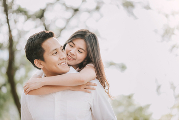 Đi tập yoga, tôi phát hiện chồng lừa tình cả tôi và cô gái mang chiếc túi hàng hiệu đáng thương-1