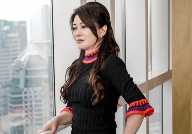 Đón mẹ chồng lên chơi, tối về nhìn nhà cửa sạch bong và mâm cơm nóng hổi trên bàn, tôi biết ngay mình lại sắp thê thảm-1