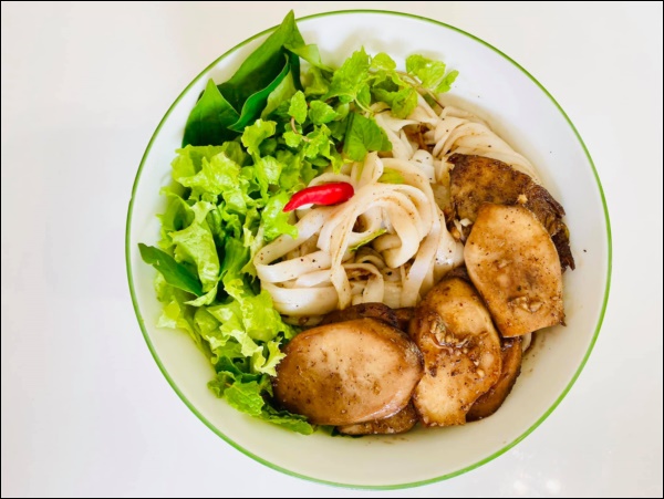 Nhớ Hội An lại trót mê món cao lầu, thử ngay cách làm ngon nhức nách từ MC Đại Nghĩa-1