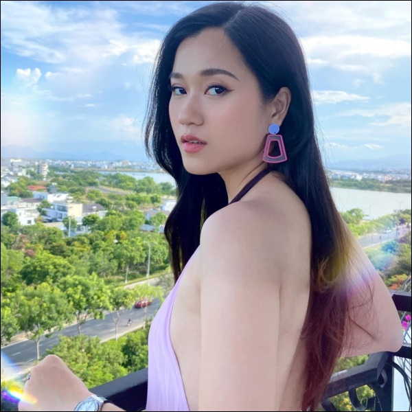 Lâm Vỹ Dạ đúng chuẩn gái gốc Huế đảm đang, nấu bánh canh ghẹ hấp dẫn khiến Hari Won phải thốt lên Sao giỏi vậy!-1