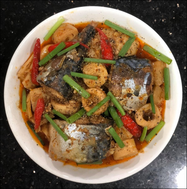 Lâm Vỹ Dạ đúng chuẩn gái gốc Huế đảm đang, nấu bánh canh ghẹ hấp dẫn khiến Hari Won phải thốt lên Sao giỏi vậy!-3