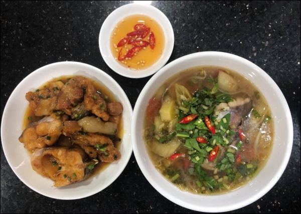 Lâm Vỹ Dạ đúng chuẩn gái gốc Huế đảm đang, nấu bánh canh ghẹ hấp dẫn khiến Hari Won phải thốt lên Sao giỏi vậy!-6