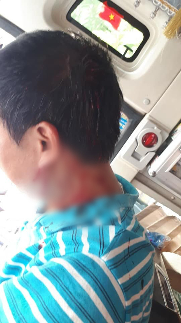 Hà Nội: Nhân viên phụ xe khách bị đánh gục khi vừa rời cổng bến xe Giáp Bát-1