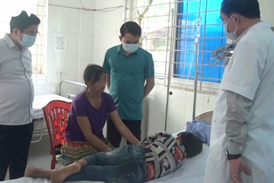 57 học sinh tỉnh Lào Cai nhập viện do ngộ độc thực phẩm