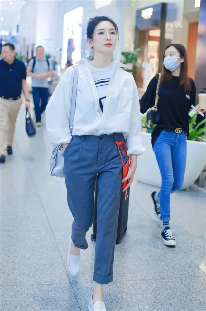 Quên quần ống suông đi, bạn hãy update ngay 3 kiểu quần này để style lột xác từ tầm tầm lên chất chơi tức thì-8