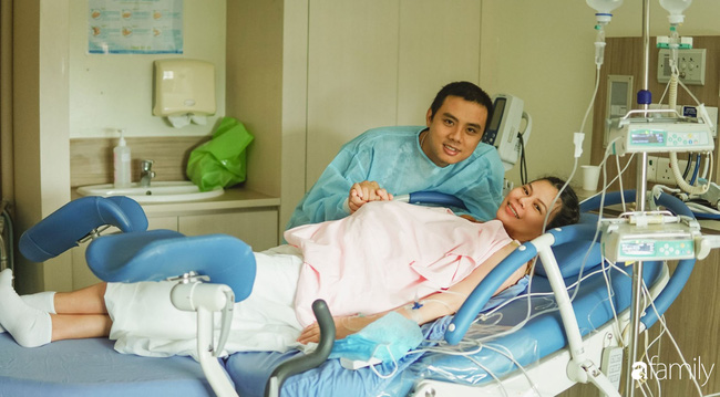 Mẹ 9x kể chuyện đi đẻ nhanh như chớp: Nằm trên bàn đẻ vẫn miệt mài chốt đơn cho khách, rặn 3 hơi là con ra đời-1