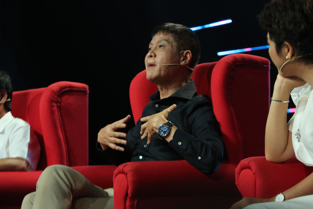 Quyền Linh chính thức lên tiếng khi bị chê không có kiến thức căn bản làm MC, đạo diễn Lê Hoàng phản ứng bất ngờ-2