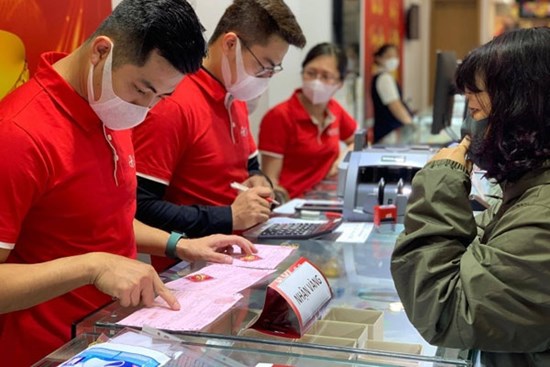 Giá vàng hôm nay 4/10: Tăng mạnh suốt tuần, vào đợt sóng mới