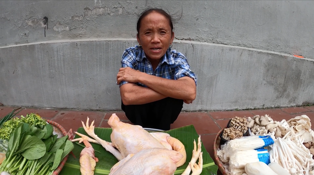 Lắm lùm xùm nhưng cũng cực kỳ hài hước: Xem một clip của Bà Tân Vlog mà đứng hình vài lần vì cách miêu tả của bà-1