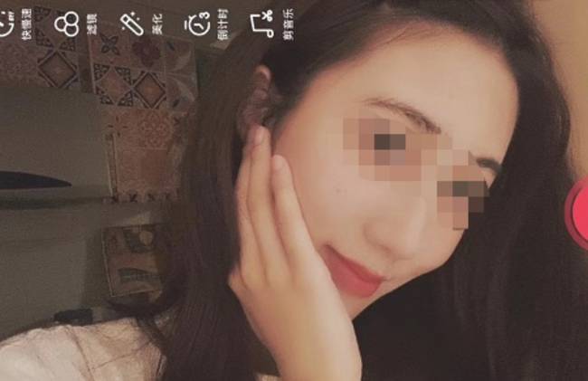 Lừa tình hơn 300 đàn ông nhẹ dạ trong 2 năm, mẹ đơn thân bỏ túi 1,4 tỷ đồng nhưng chồng không hề hay biết, lời xin lỗi khi bị phát hiện gây hoang mang-1