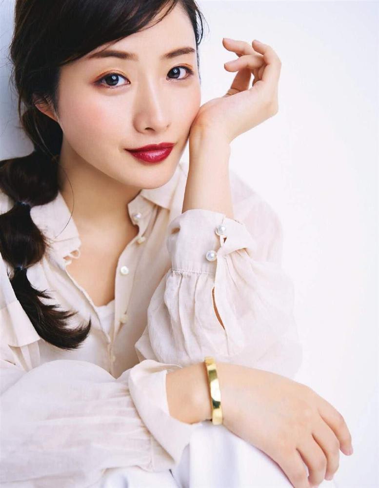 Nàng Kim Tae Hee nước Nhật: Mỹ nhân 33 tuổi trẻ như gái 18 với bí quyết dưỡng nhan chỉ nhờ loại thần dược có sẵn tại căn bếp mỗi nhà-2