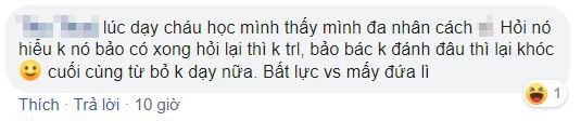 Cười đau bụng với cảnh dạy con học bài: Lôi đủ bảo bối ra dọa, con thì khóc còn bố mẹ phải uống thuốc bổ thần kinh, tình nghĩa gia đình sứt mẻ từ đây-15