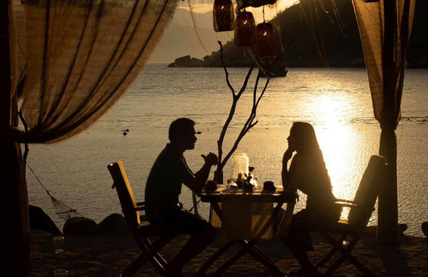 Vân Hugo tung ảnh không che của bạn trai đại gia: Có phải nam thần như netizen đoán mò?-4