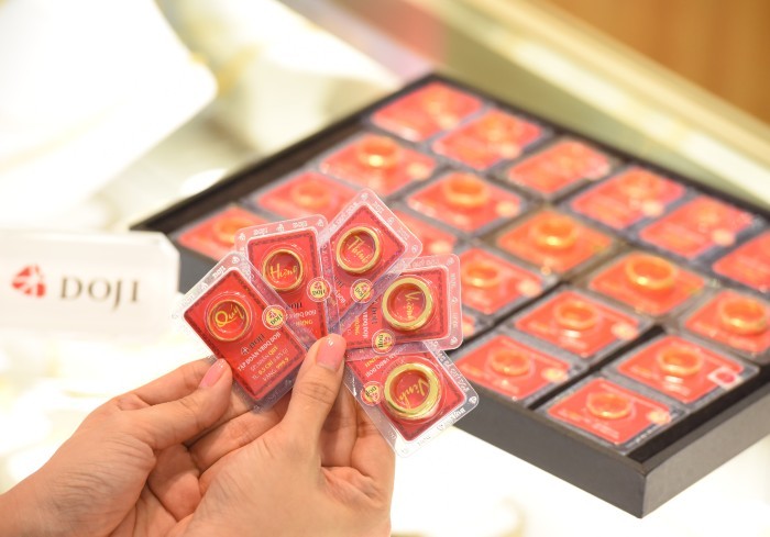 Giá vàng hôm nay 5/10: Tiếp tục tăng, kỳ vọng đột phá-1