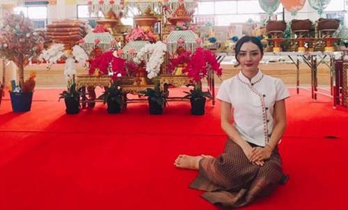 Cô gái miền Tây cưới đại gia Thái, chuyển vào cung điện ở không quen chồng xây liền căn mới-1