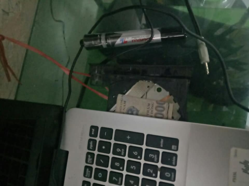 Cười quặn ruột khi các ông chồng IQ vô cực khoe chỗ giấu quỹ đen, chị em xem xong giật mình-15