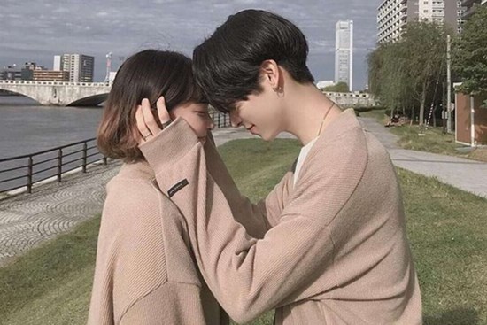 Chi gần chục triệu mỗi tháng mua đồ tặng bạn gái, chàng trai 