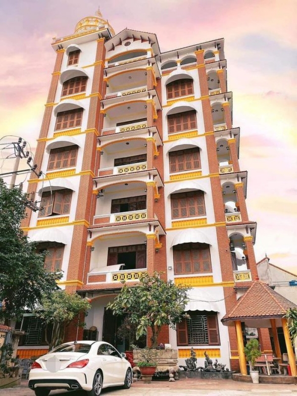 Trọng Hưng bị nghi ngờ mượn hình ảnh con rắn để cảnh cáo vợ cũ, nói đạo lý: Đừng thấy sang mà bắt quàng làm họ-5