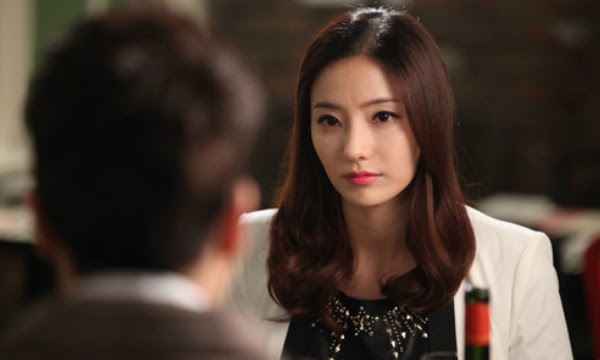 Chồng đi học lái xe về là người đầy vết trầy xước mèo cào, nghi ngờ tôi lén theo dõi thì chết sững khi biết nguyên do-2