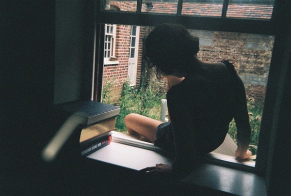 Cô gái si tình lẻn vào nhà người cũ để... nấu ăn thể hiện tình cảm, trước khi rời đi còn để lại mảnh giấy note khiến dân mạng lạnh gáy-2