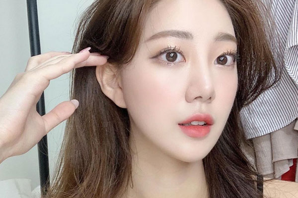 Bác sĩ khuyến cáo: Món mỹ phẩm này dễ gây đốm nâu, vết thâm nên các chị em hãy ngừng sử dụng ngay-3